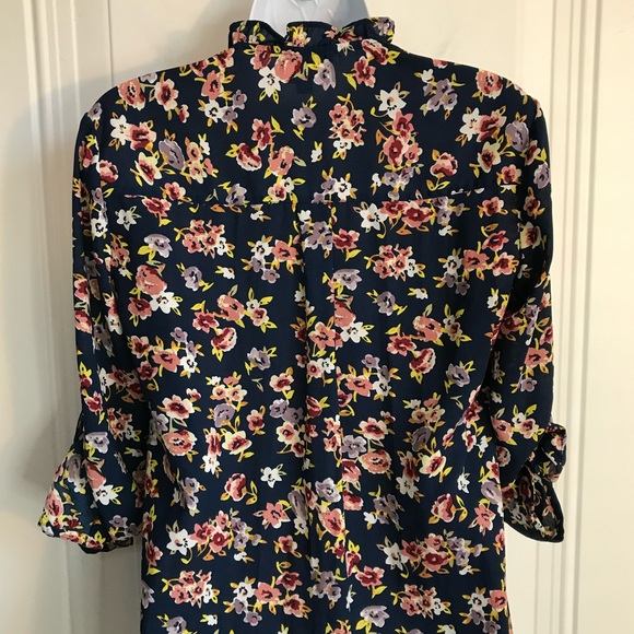 🔴 4/$15 EXPRESS Women’s S Portofino Slim Multi Floral Print Loop LS Blouse EUC - Picture 13 of 16